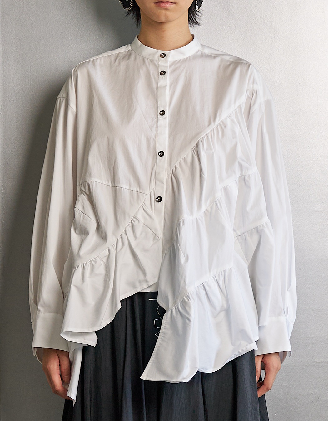 Typewriter Gathered Blouse / white