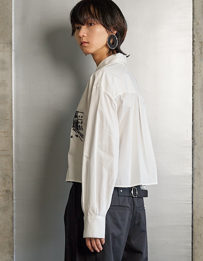 Landscape Beads Embroidery Shirt / white