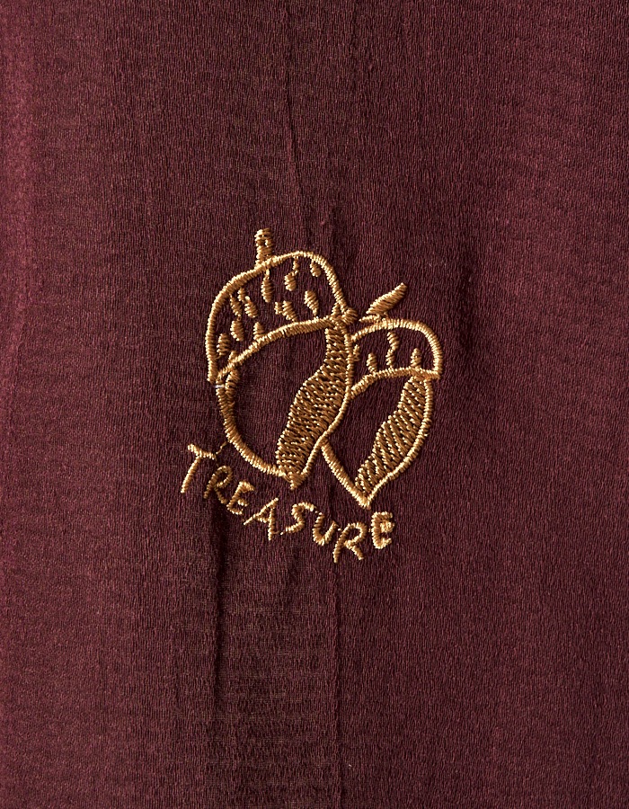 Treasure Embroidery Shirt / bordeaux