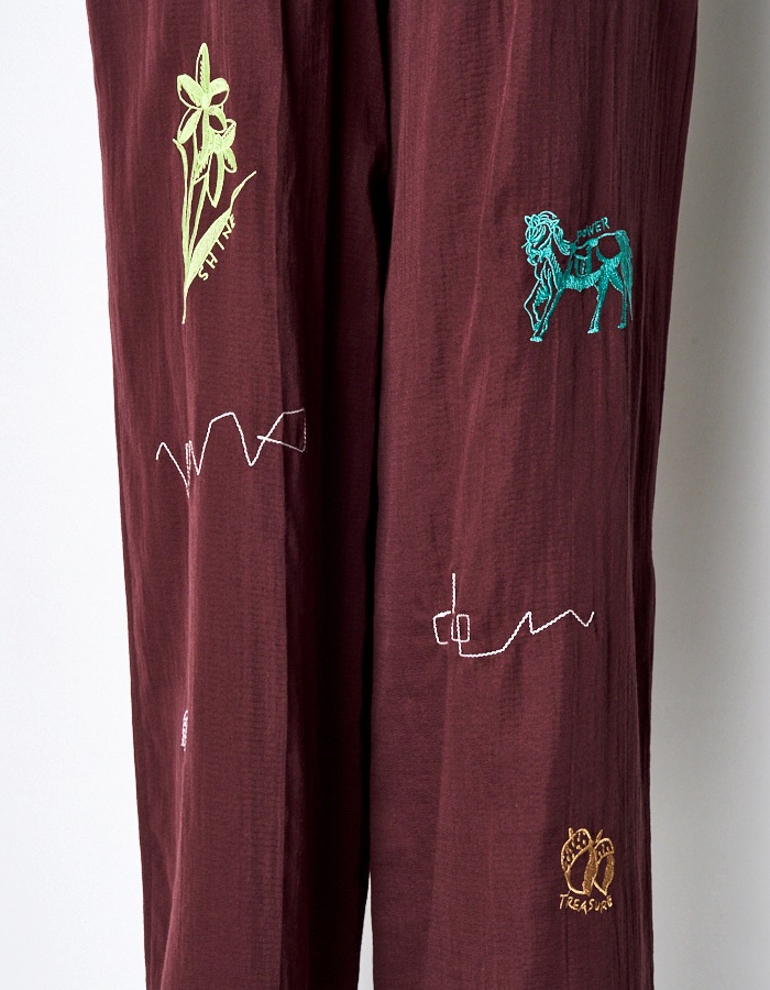 Treasure Embroidery Trousers / bordeaux