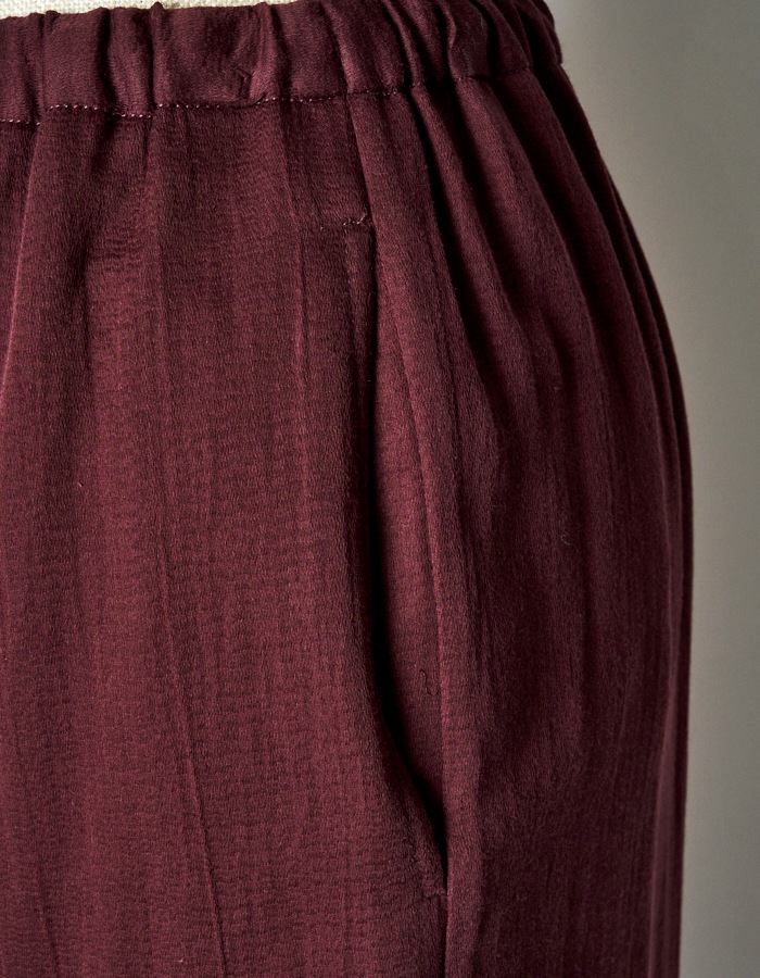 Treasure Embroidery Trousers / bordeaux