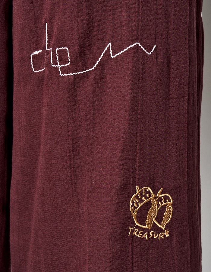Treasure Embroidery Trousers / bordeaux