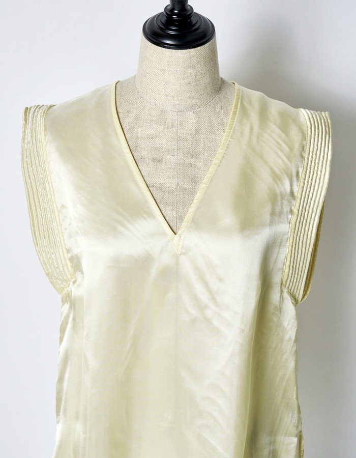 Viscose Sleeveless Tops / off white