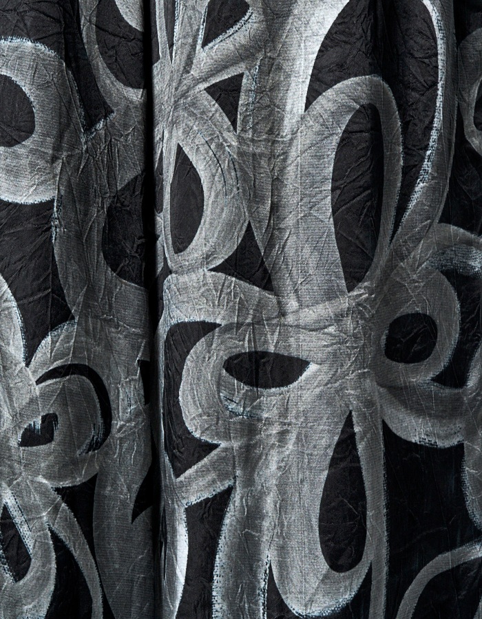 "Chain Flower" Print Trousers / black