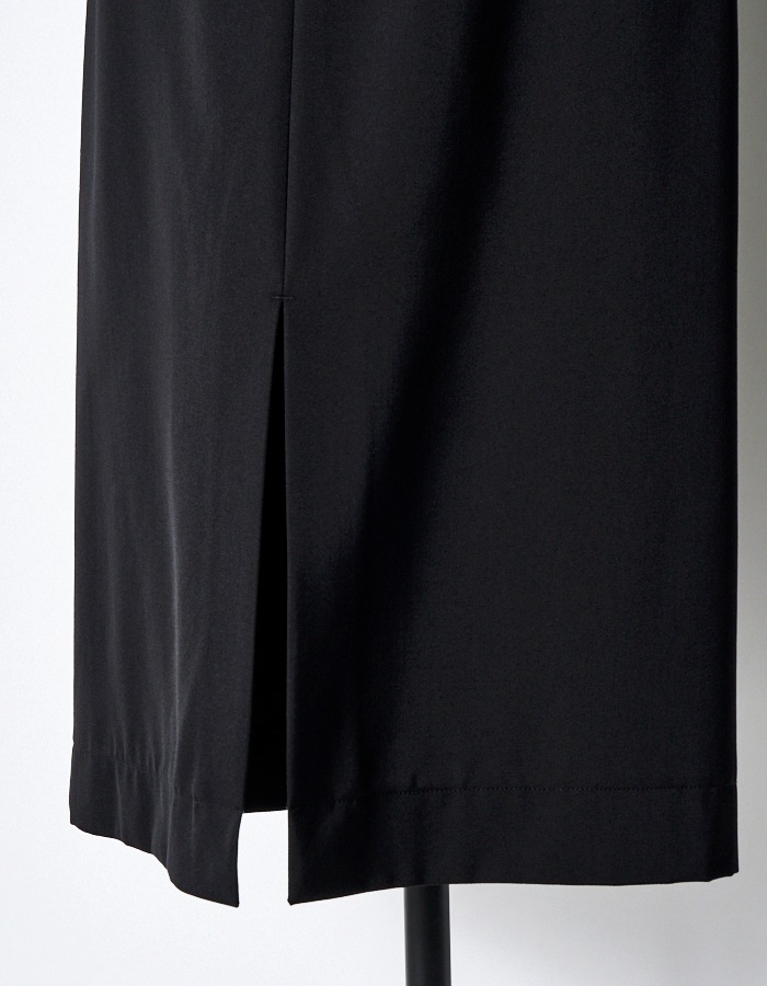 Inverted Pleats Skirt / black
