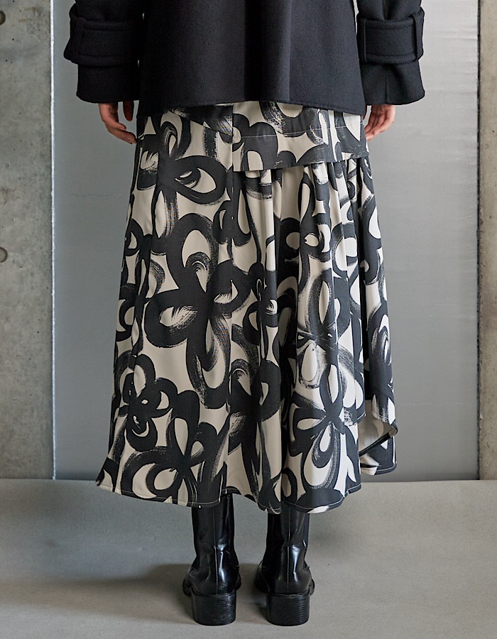 "Chain Flower" Print Skirt / white