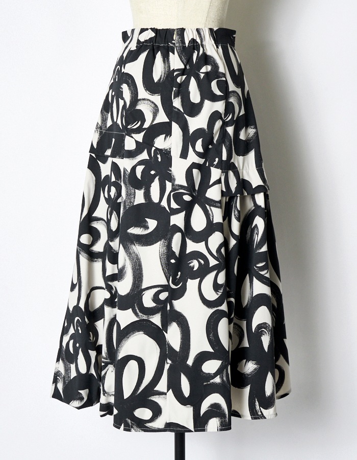 "Chain Flower" Print Skirt / white