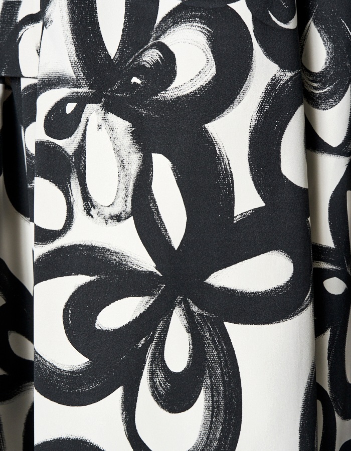 "Chain Flower" Print Skirt / white