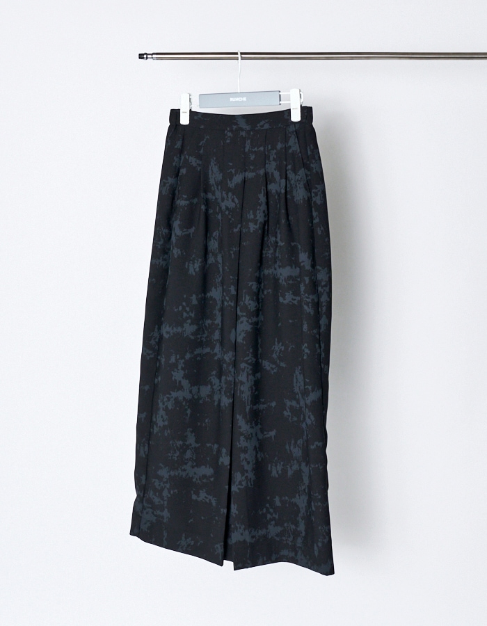 Abstract Paint Skirt / charcoal gray