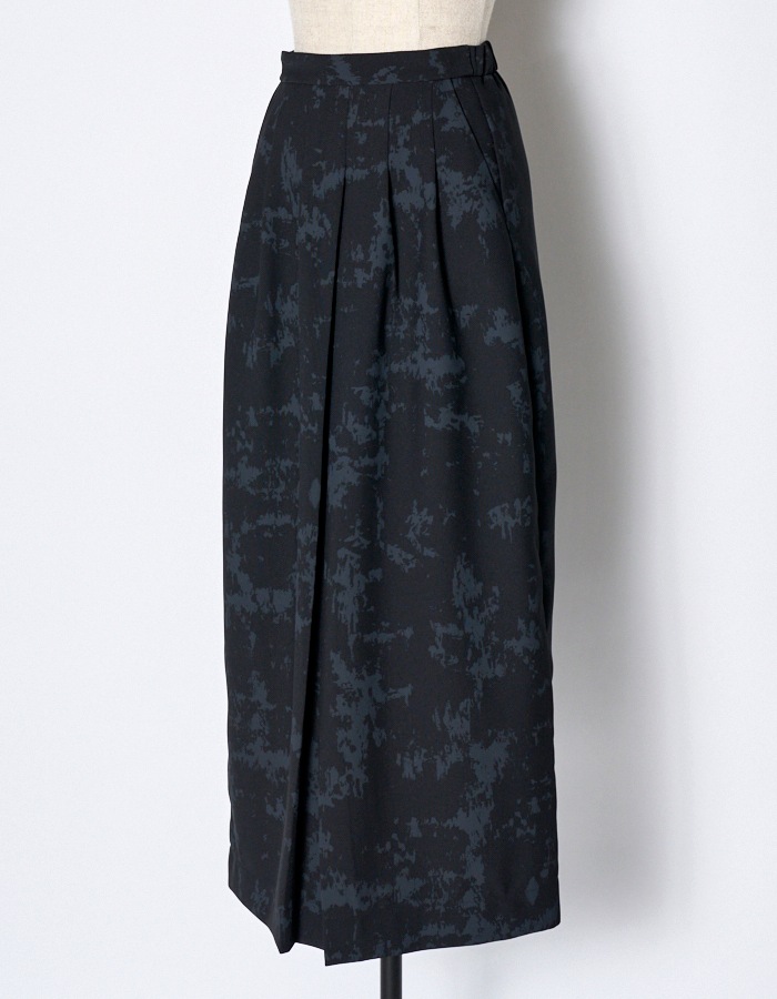 Abstract Paint Skirt / charcoal gray