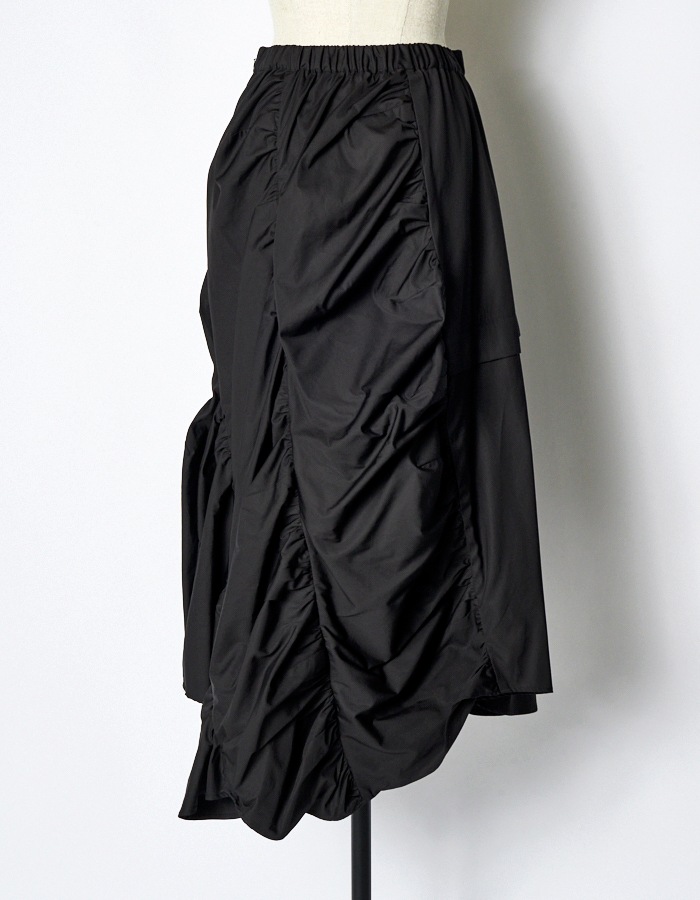 Typewriter Gathered Skirt / black