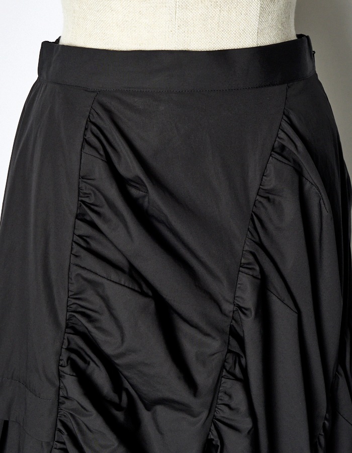 Typewriter Gathered Skirt / black