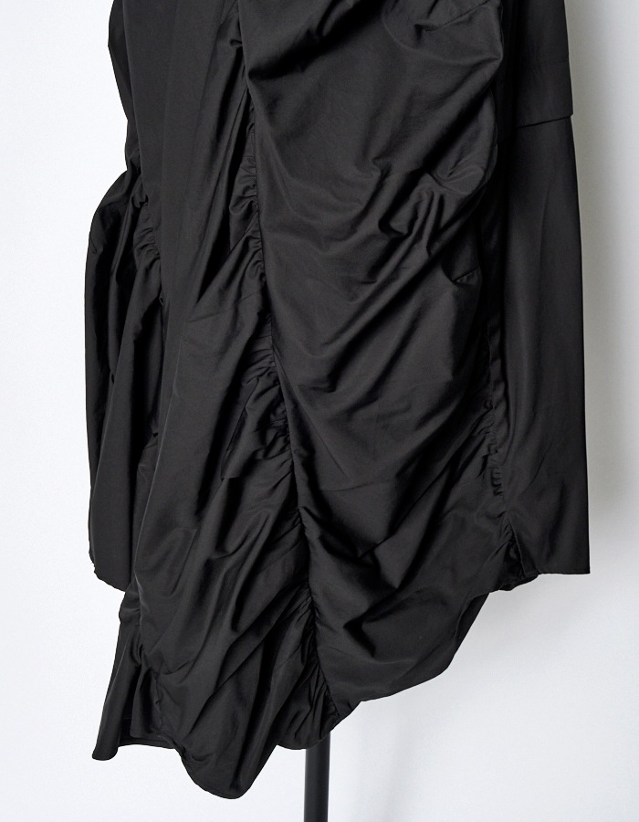 Typewriter Gathered Skirt / black