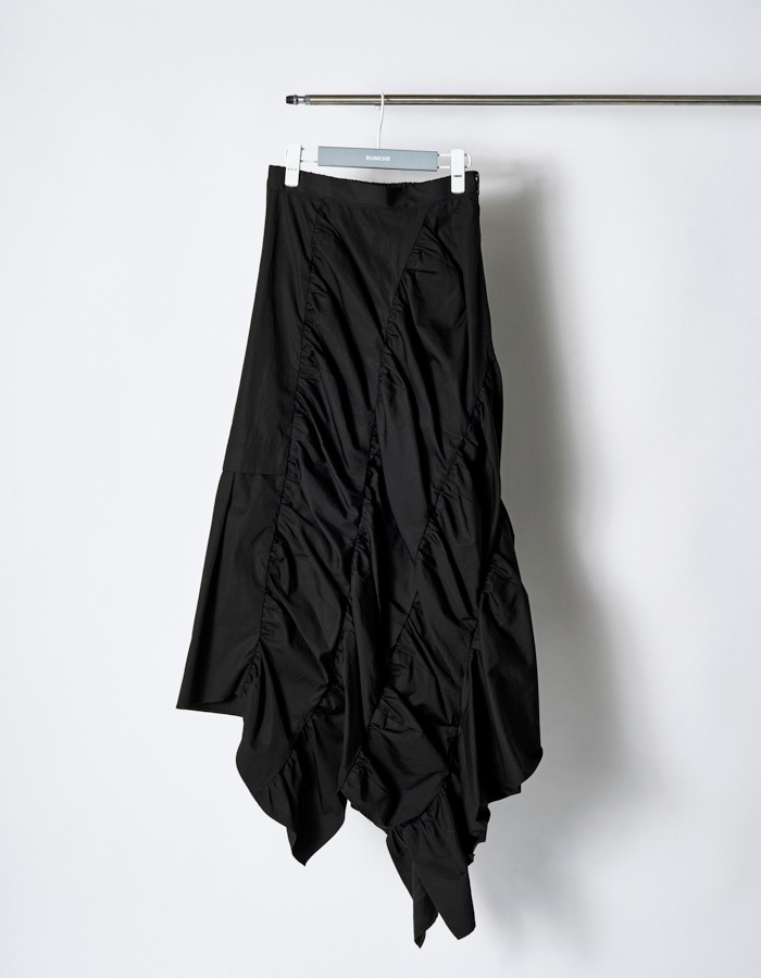 Typewriter Gathered Skirt / black
