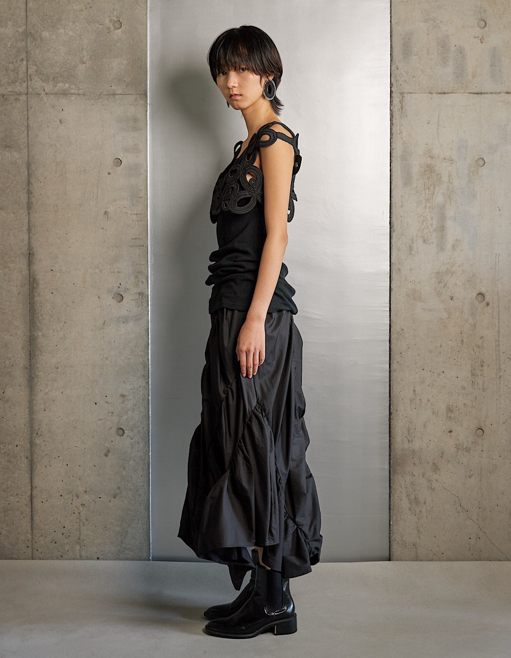 Typewriter Gathered Skirt / black