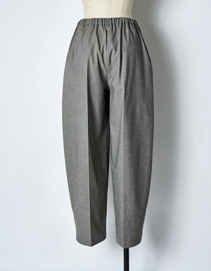 Tuck Wide Trousers / gray