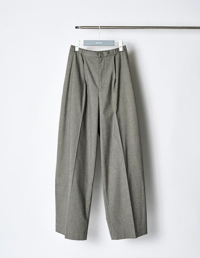 Tuck Wide Trousers / gray