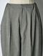 Tuck Wide Trousers / gray