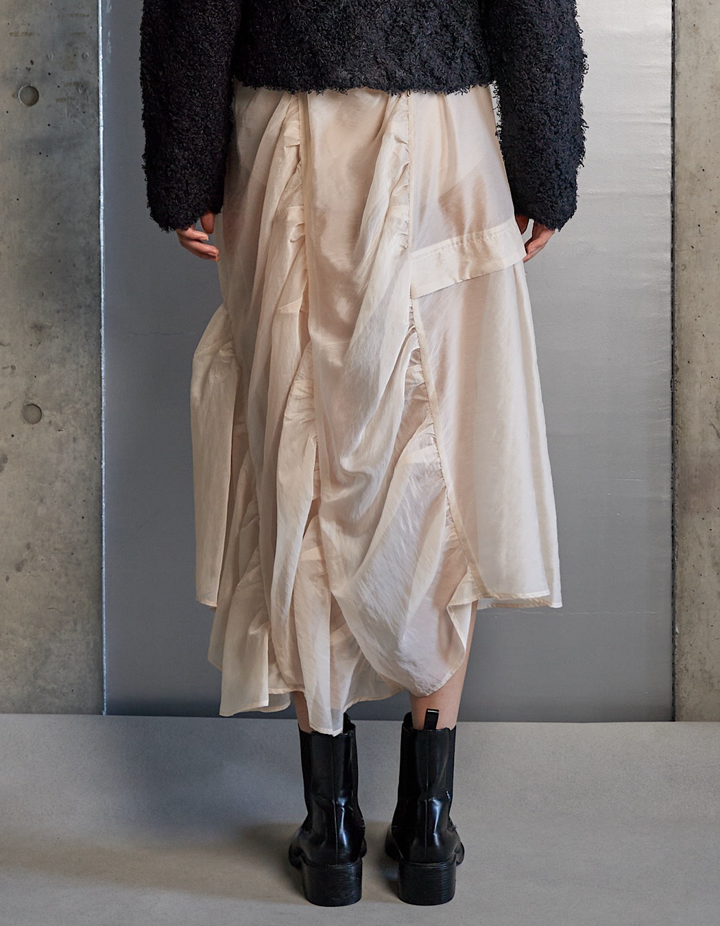 Sheer Gathered Skirt / ecru