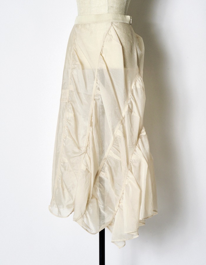 Sheer Gathered Skirt / ecru