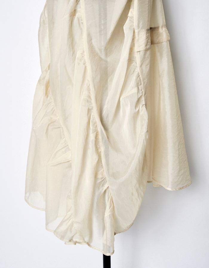 Sheer Gathered Skirt / ecru