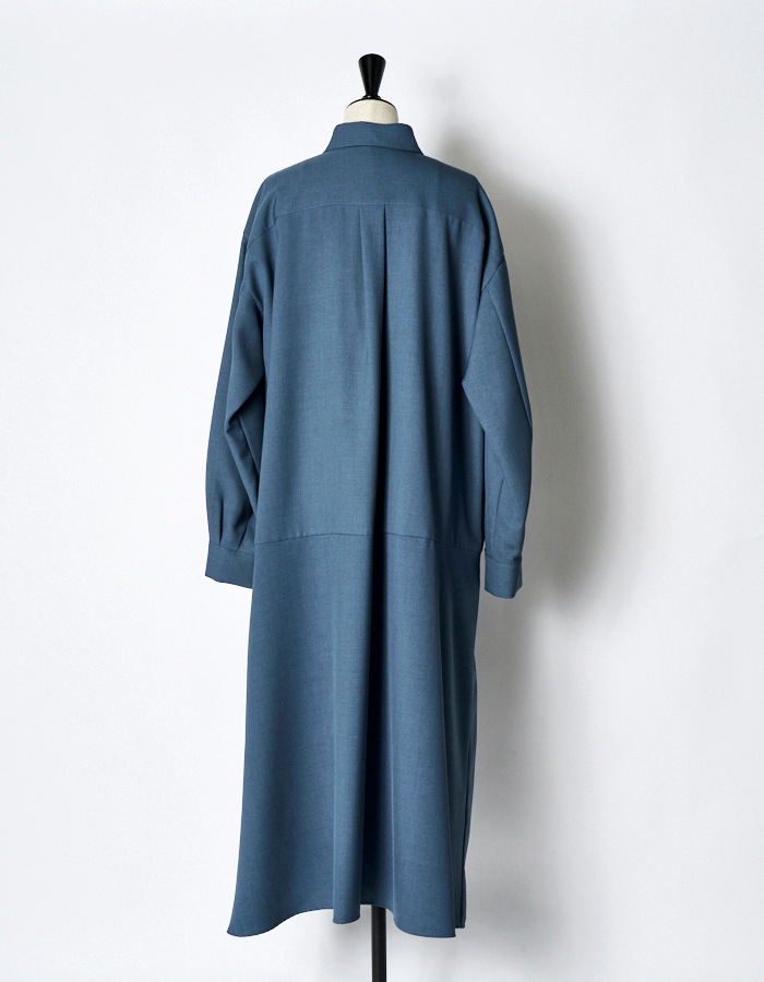 Landscape Embroidery Dress / blue