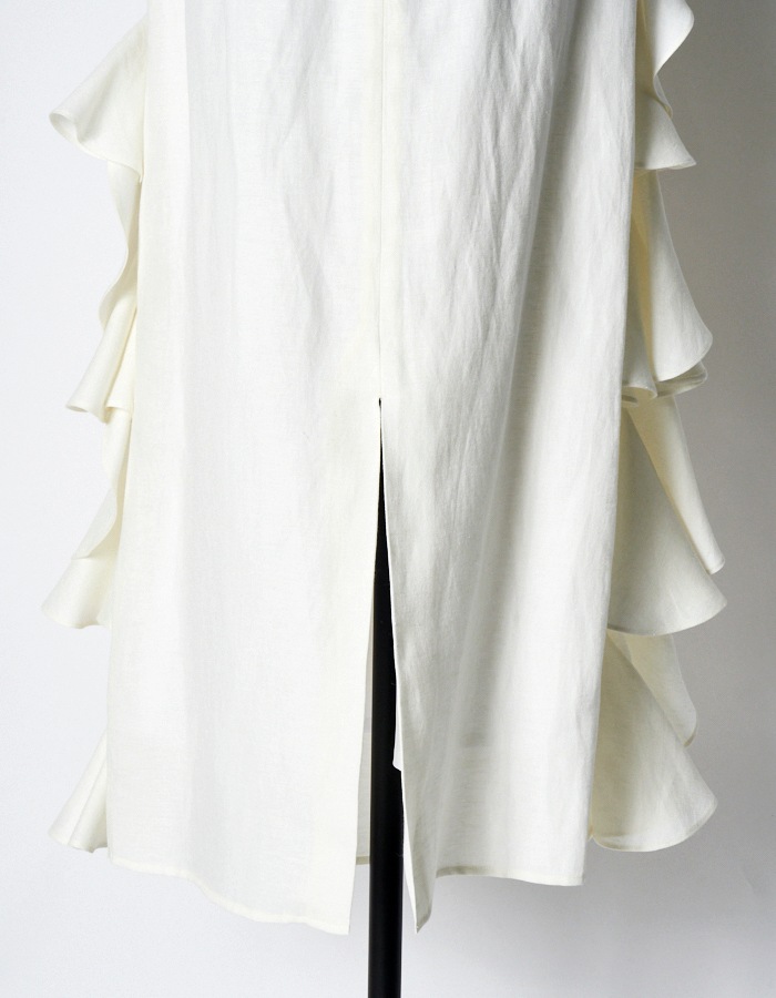 Moon Ruffle Skirt / off white
