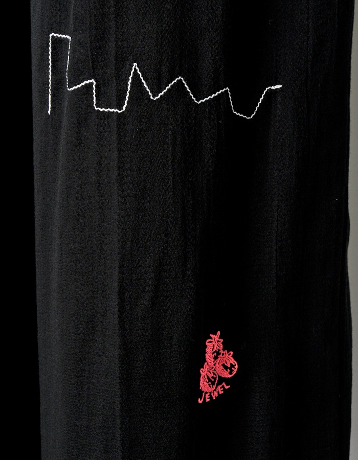 Treasure Embroidery Trousers / black