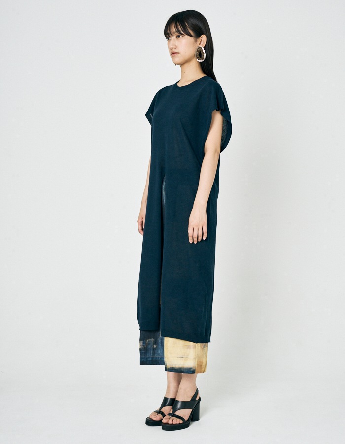 Drop Bond Yarn Pierced Earrings / gold