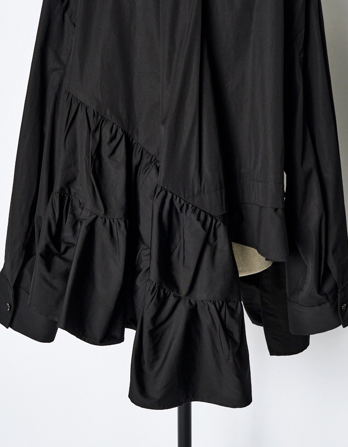 Typewriter Gathered Blouse / black