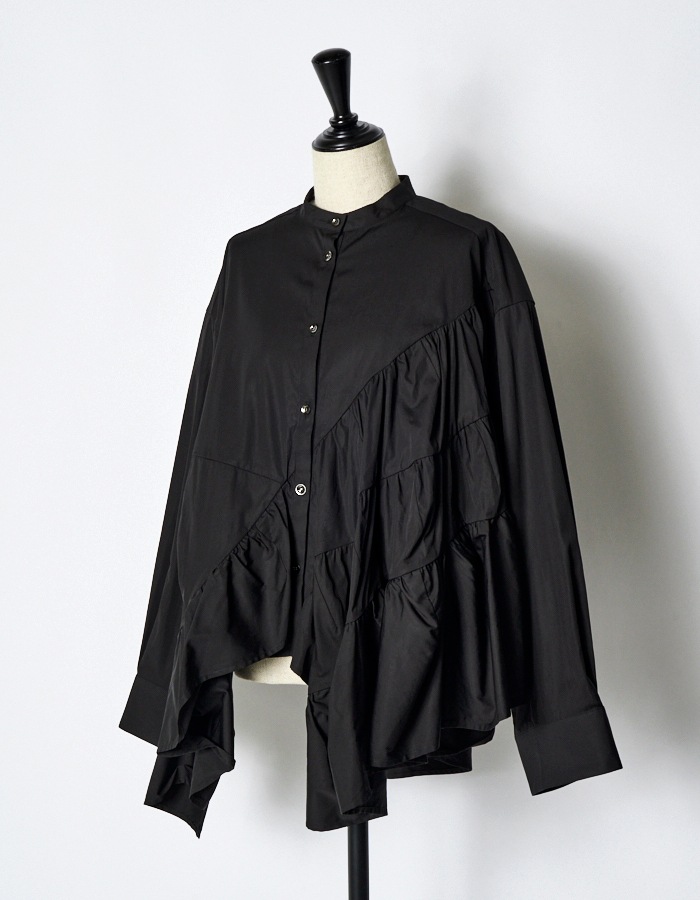 Typewriter Gathered Blouse / black
