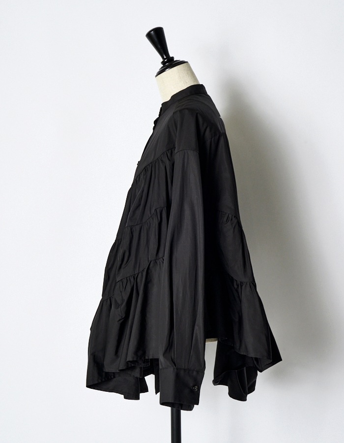 Typewriter Gathered Blouse / black