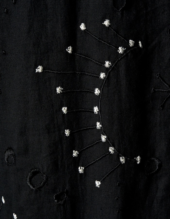 Cotton Bijou Embroidery Trousers / black