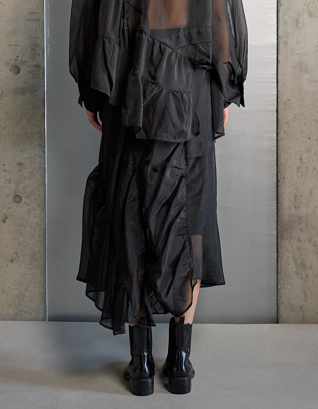 Sheer Gathered Skirt / black