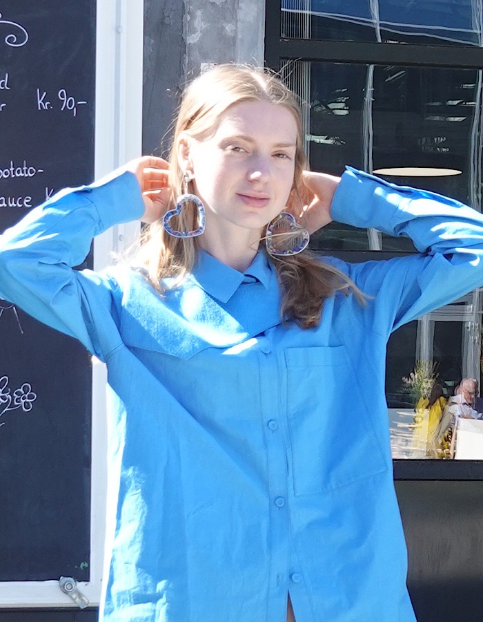 Ocean Plastic Heart Earrings / blue