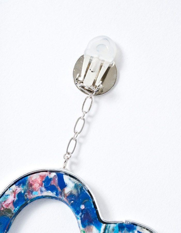 Ocean Plastic Heart Earrings / blue