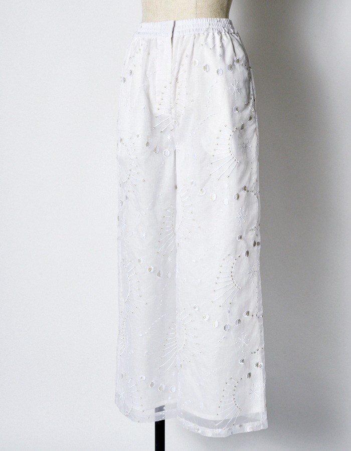 Sheer Embroidery Trousers / white