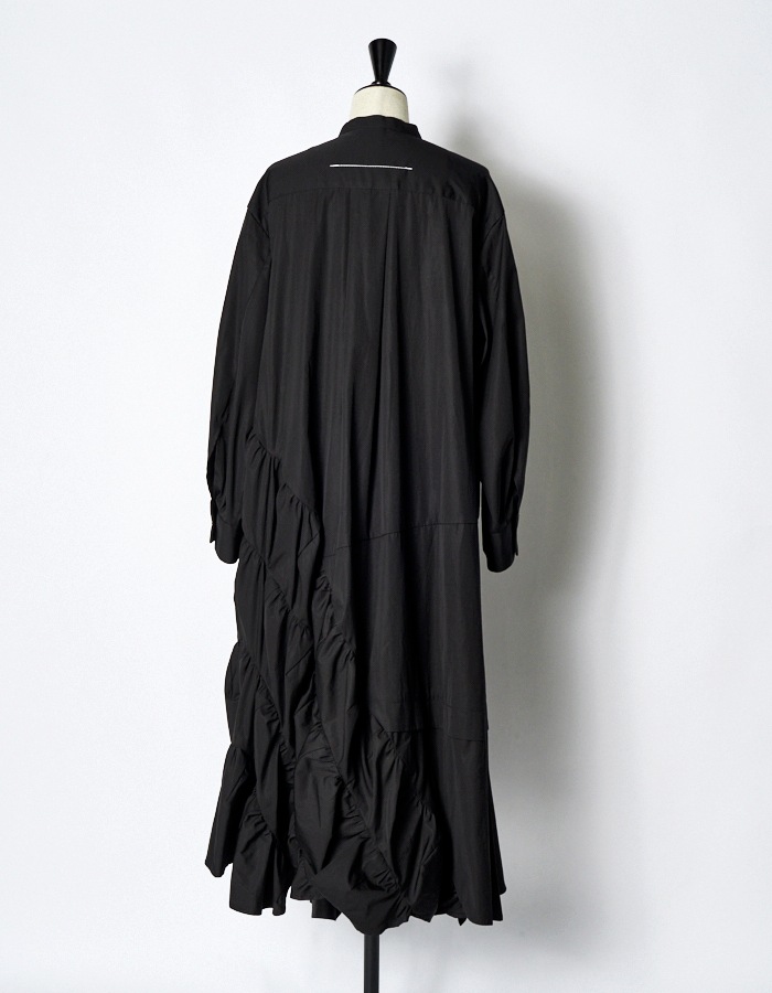 Typewriter Gathered Dress / black