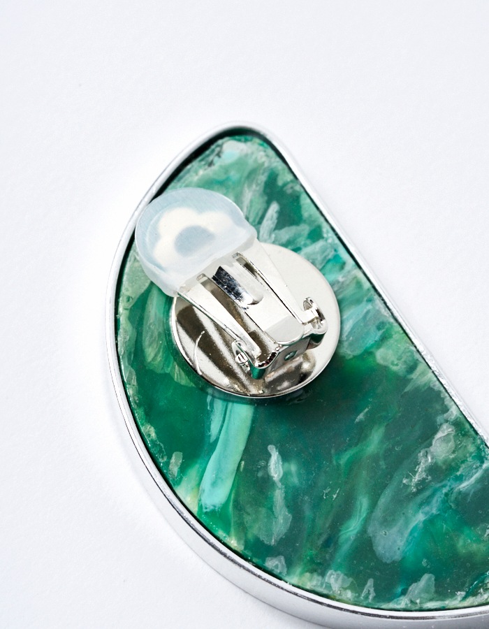 Ocean Plastic Moon Earrings / green