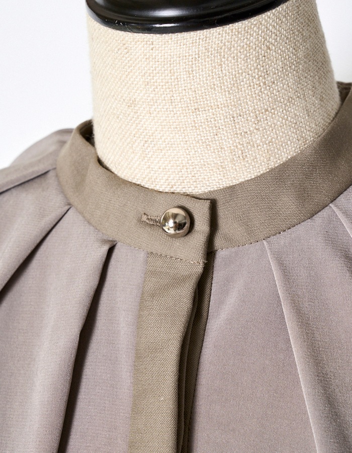 Bond Yarn Collar Dress / gray