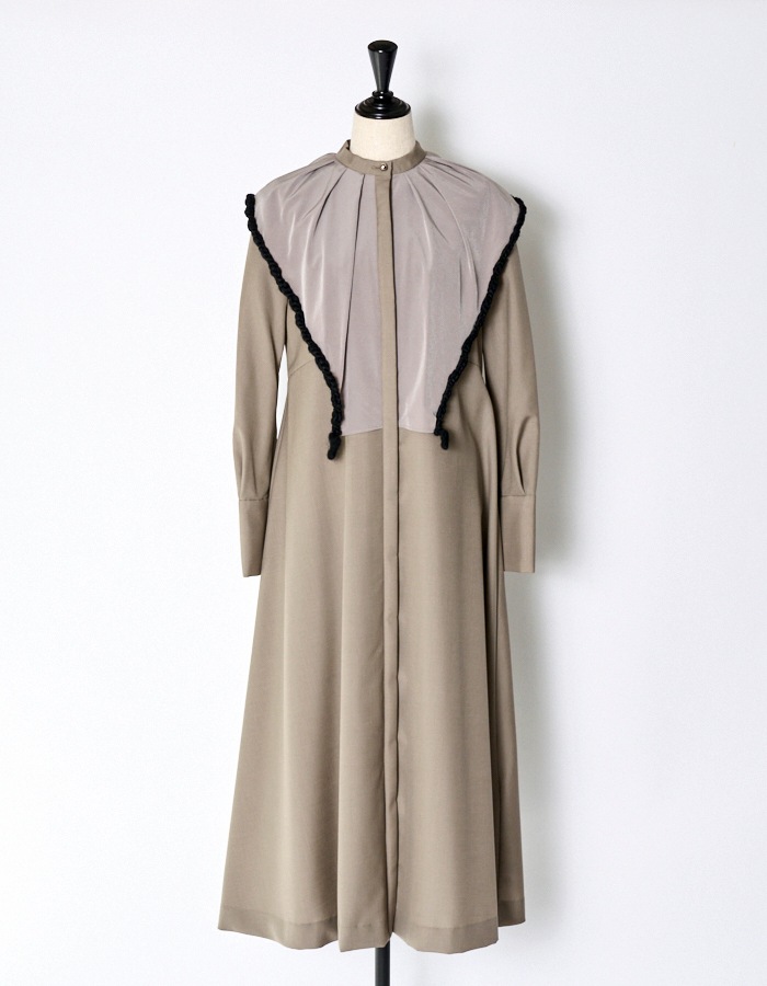 Bond Yarn Collar Dress / gray