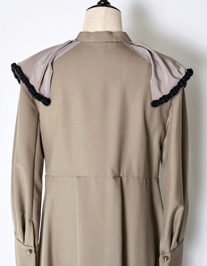 Bond Yarn Collar Dress / gray