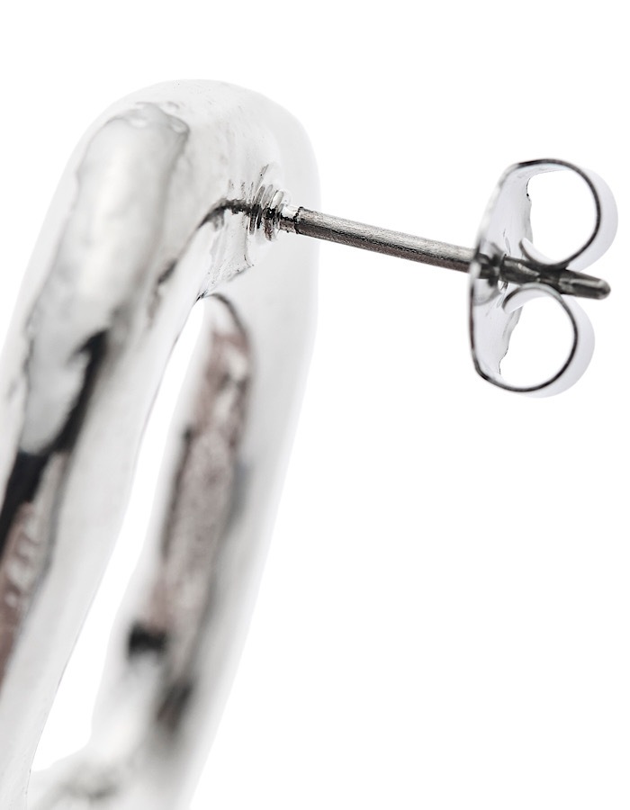 R Letter Pierced Earrings / silver