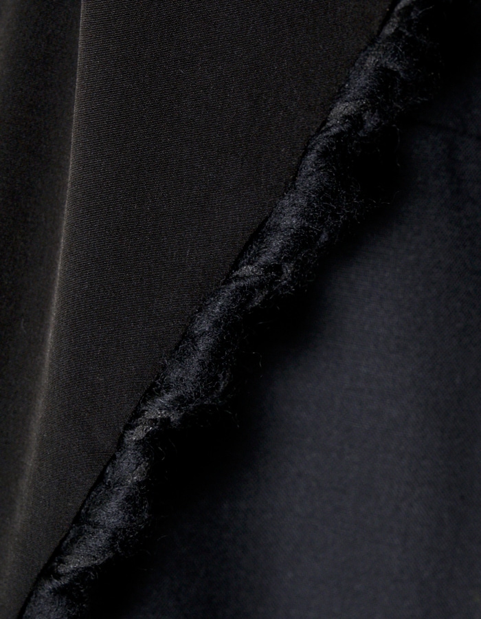 Bond Yarn Collar Dress / black