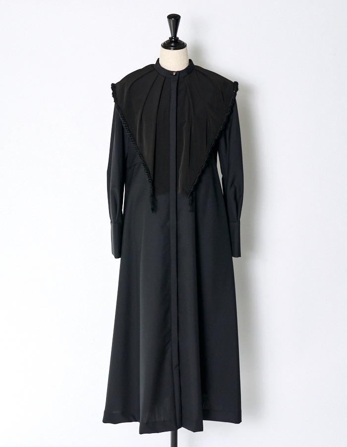 Bond Yarn Collar Dress / black