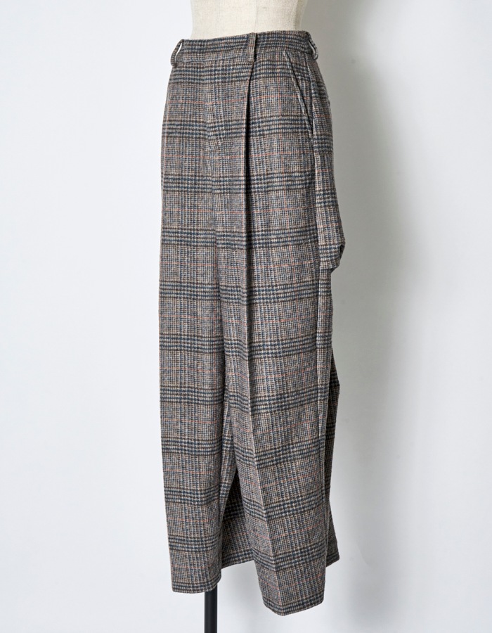 Curiosity Check Trousers / brown