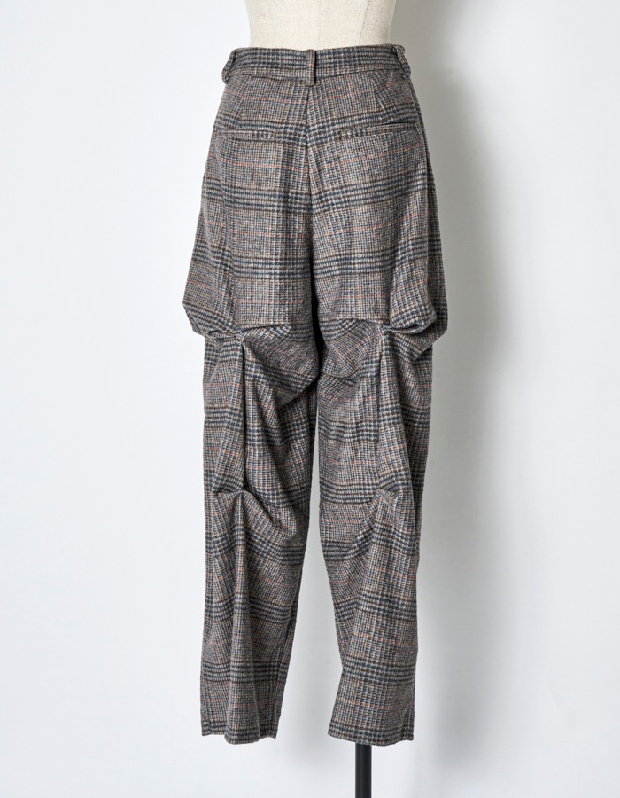 Curiosity Check Trousers / brown