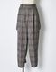 Curiosity Check Trousers / brown