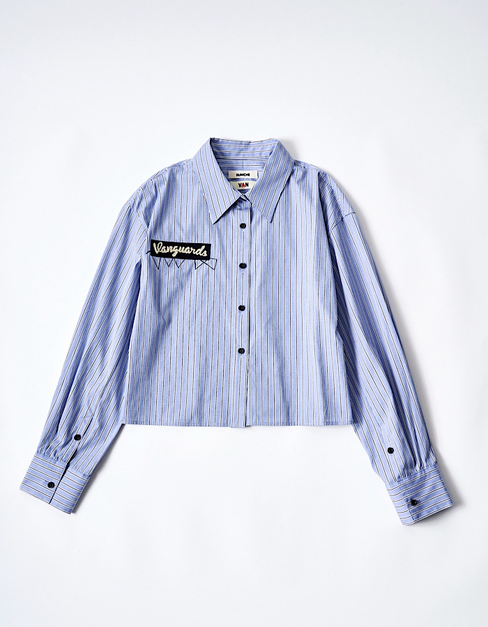 RUMCHE��VAN Embroidery Cropped Shirt / blue