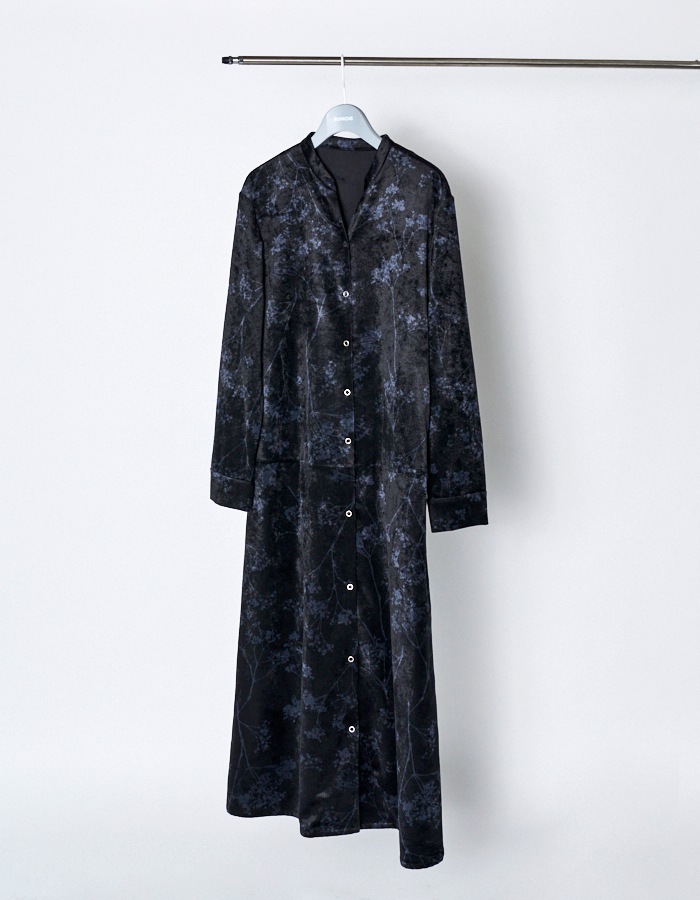 Tree Shade Velor Dress / black